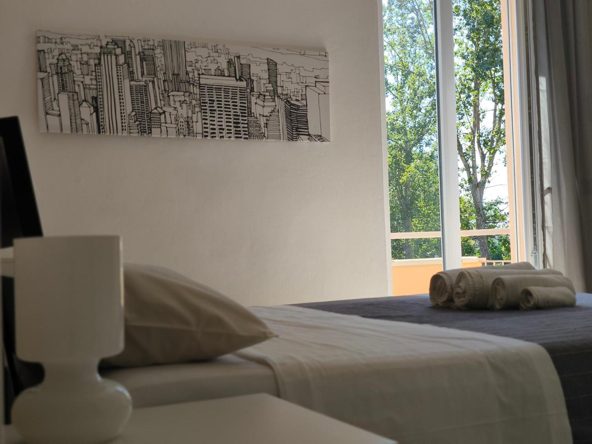 Lab42 City & San Matteo Apartment - 2 Bedrooms بافيا المظهر الخارجي الصورة